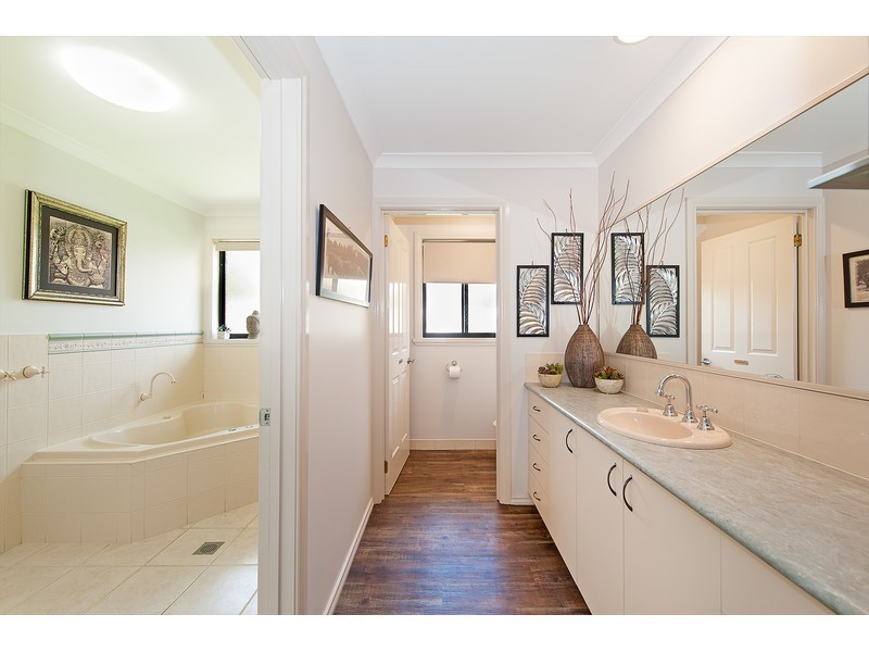 65 Dunne Crescent, Thurgoona NSW 2640