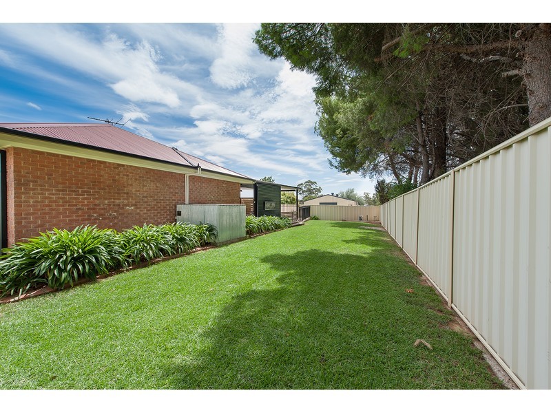 65 Dunne Crescent, Thurgoona NSW 2640