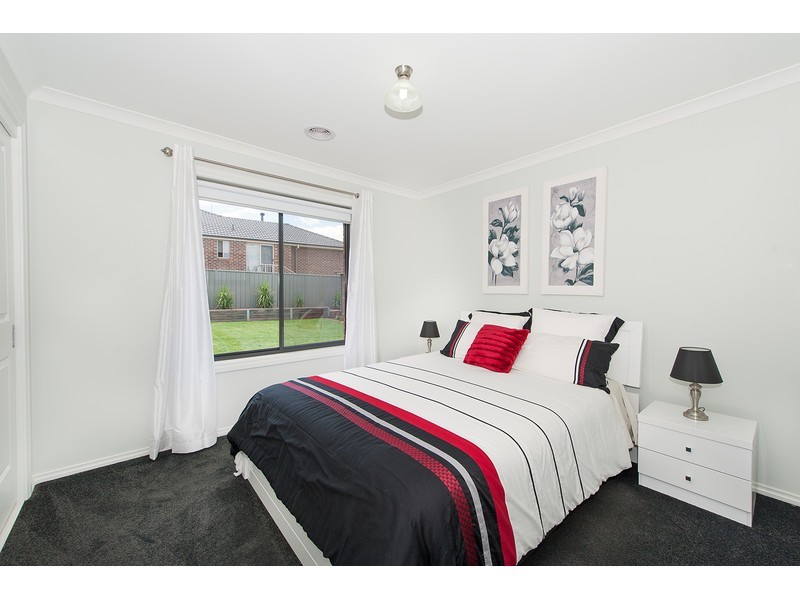 15 Thornbill Street, Thurgoona NSW 2640