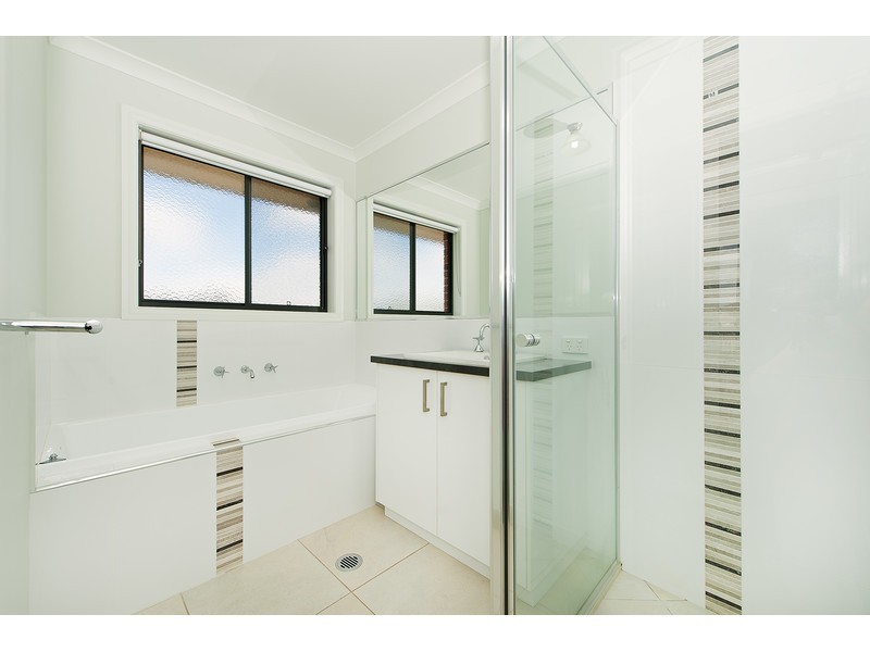 15 Thornbill Street, Thurgoona NSW 2640