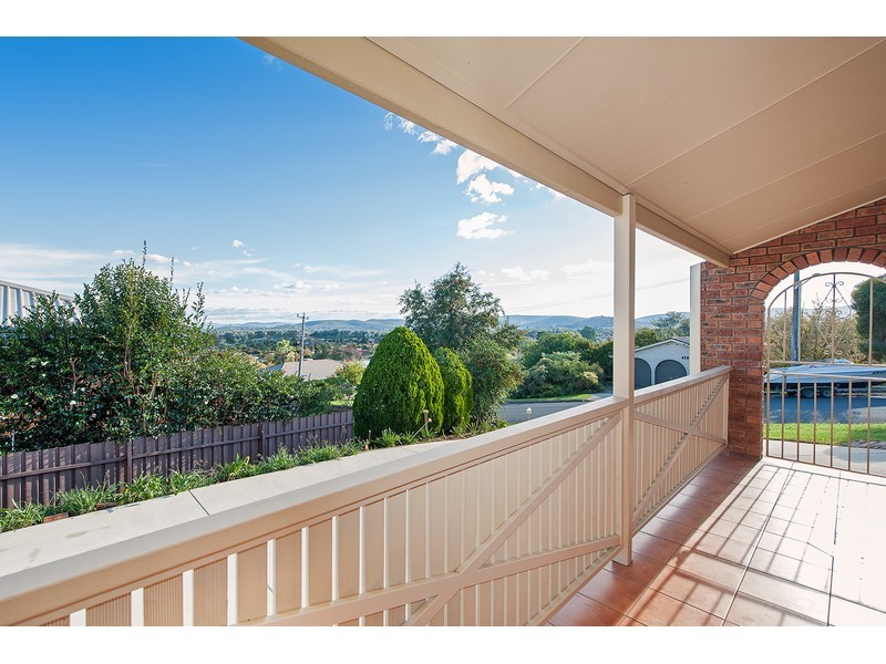 422 Colley Street, Lavington NSW 2641