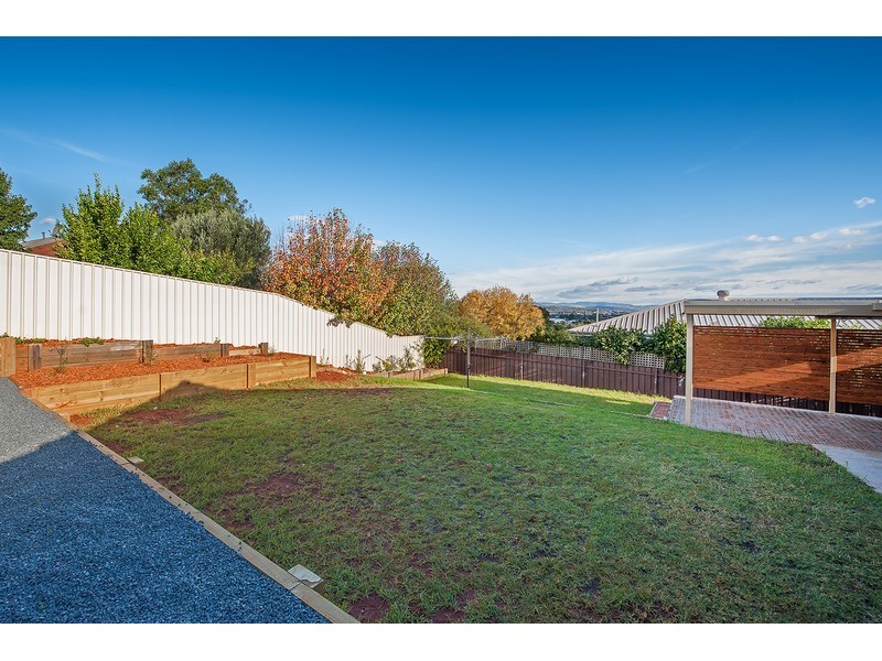 422 Colley Street, Lavington NSW 2641