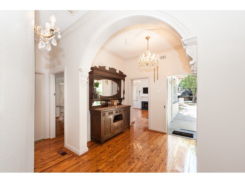 649 Poole Street, Albury NSW 2640