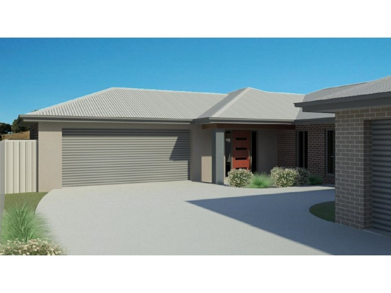 2/605 Chant Street, Lavington NSW 2641