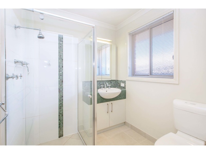 25 Honeyeater Circuit, Thurgoona NSW 2640