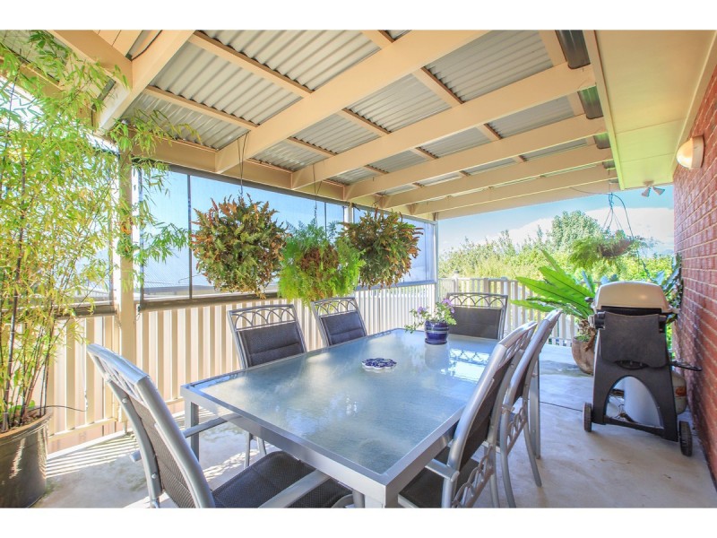 25 Honeyeater Circuit, Thurgoona NSW 2640