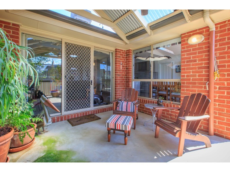 25 Honeyeater Circuit, Thurgoona NSW 2640