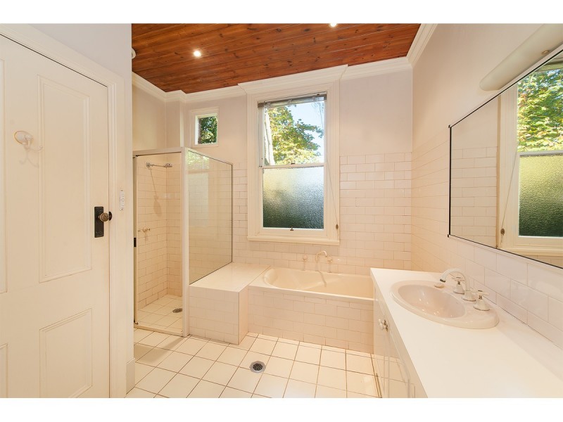 542 Thurgoona Street, Albury NSW 2640