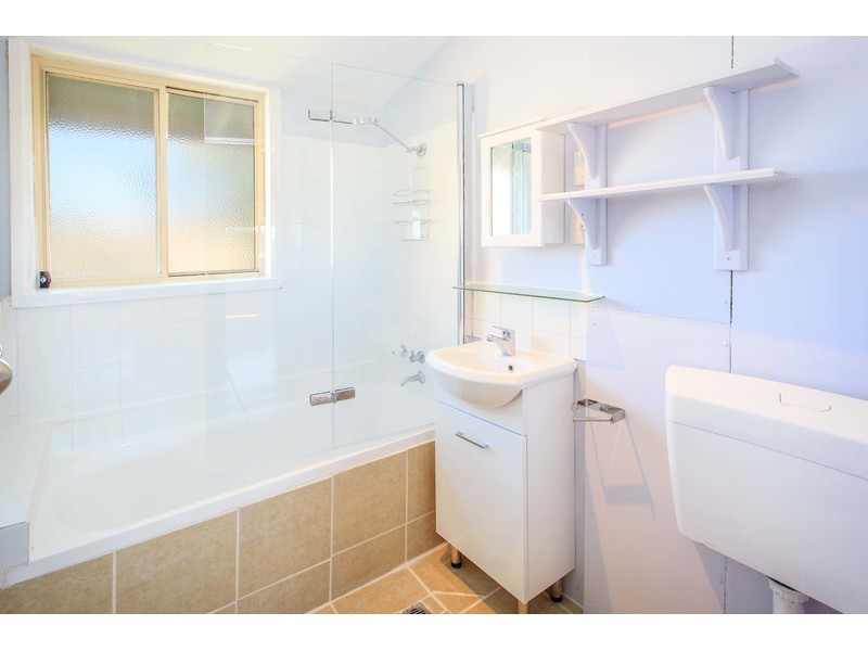 9/429 Griffith Road, Lavington NSW 2641