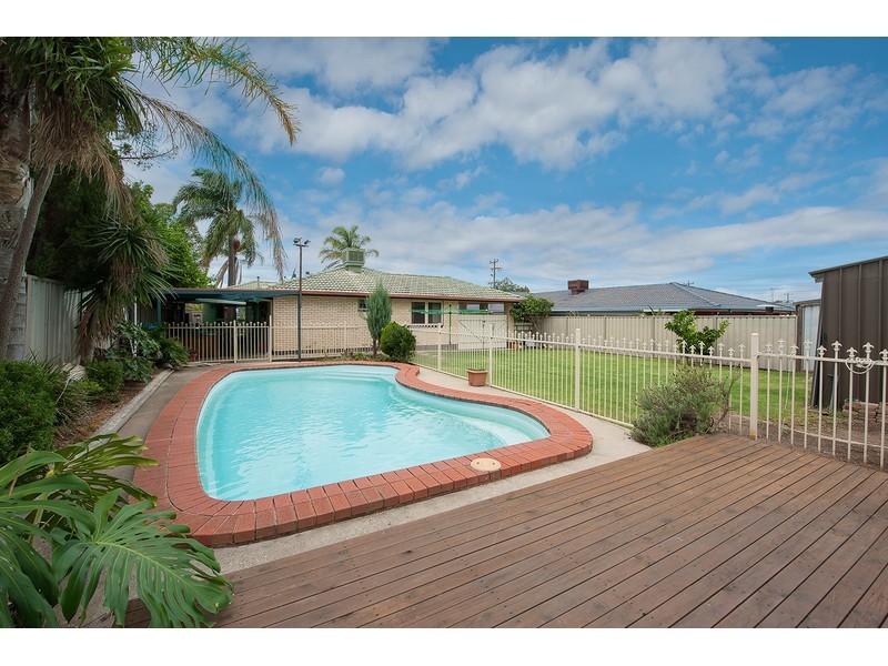 531 Kemp Street, Lavington NSW 2641