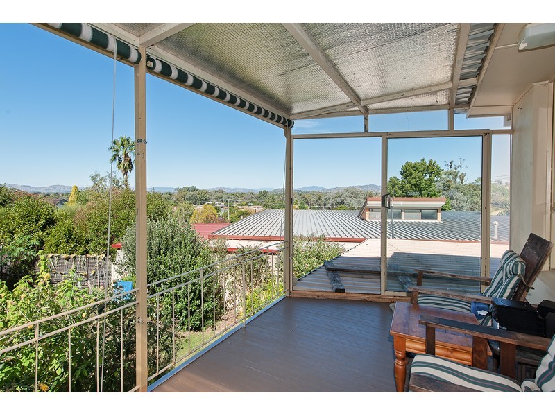 390 Reservoir Road, Lavington NSW 2641