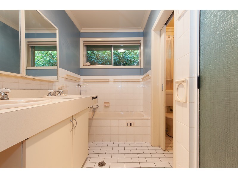 390 Reservoir Road, Lavington NSW 2641