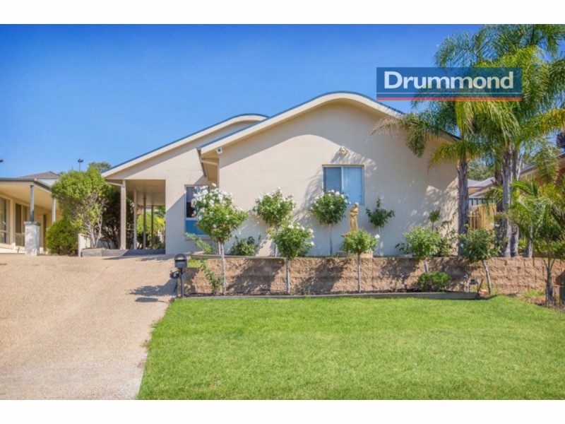 9 Chatterton Place, West Albury NSW 2640