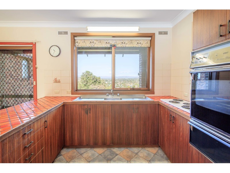 269 Highview Crescent, Lavington NSW 2641