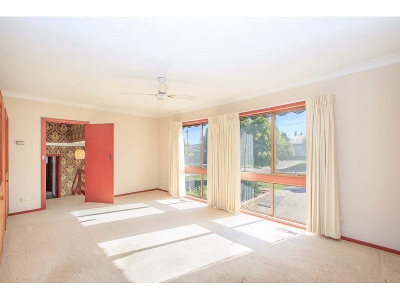 269 Highview Crescent, Lavington NSW 2641