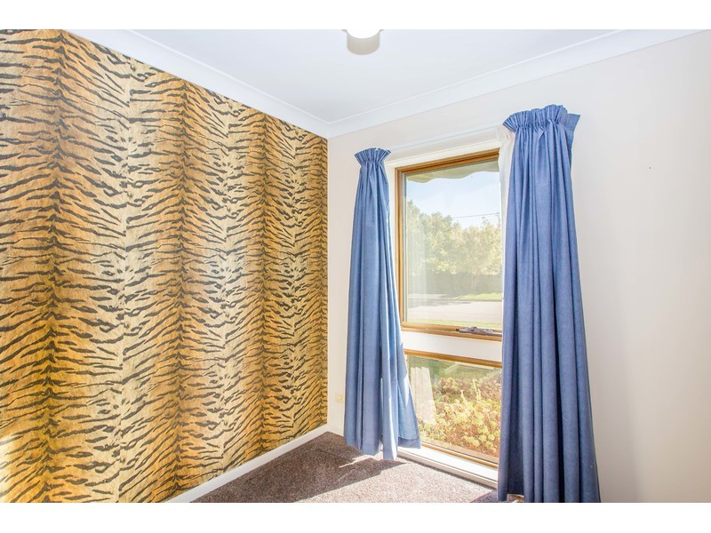 269 Highview Crescent, Lavington NSW 2641