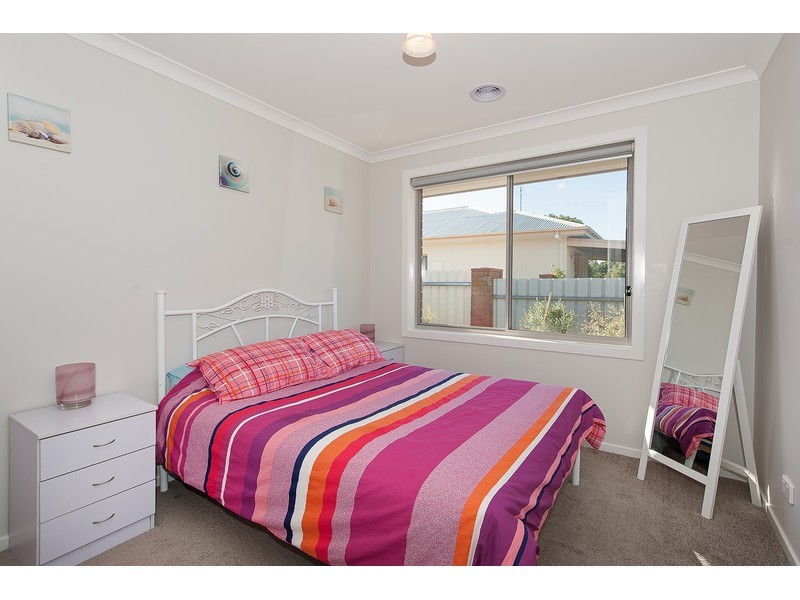 4 Cobby Court, Lavington NSW 2641