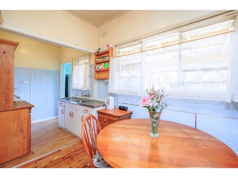 545 Hague Street, Lavington NSW 2641