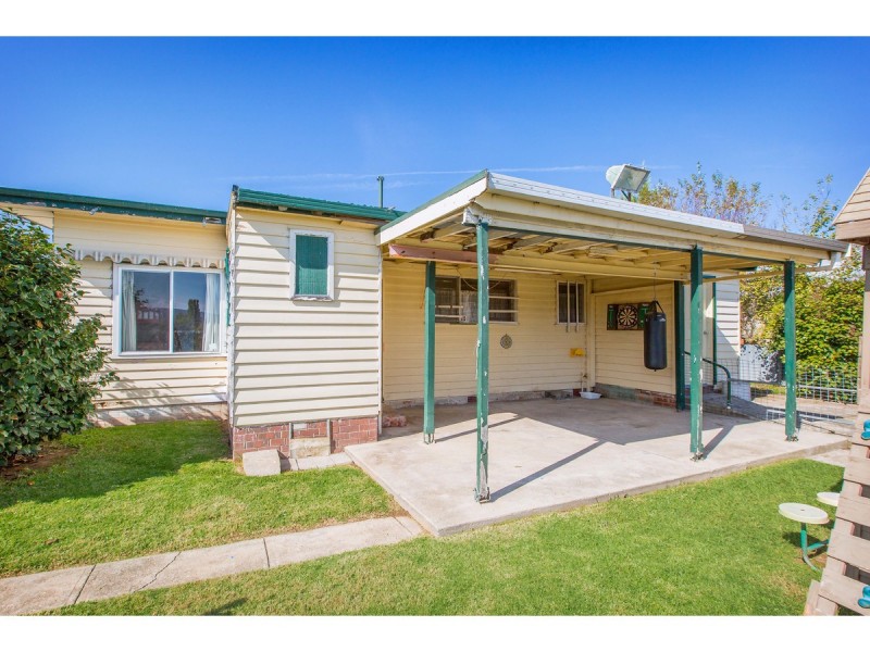 545 Hague Street, Lavington NSW 2641