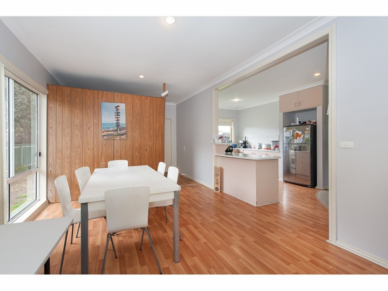 384 Union Road, Lavington NSW 2641