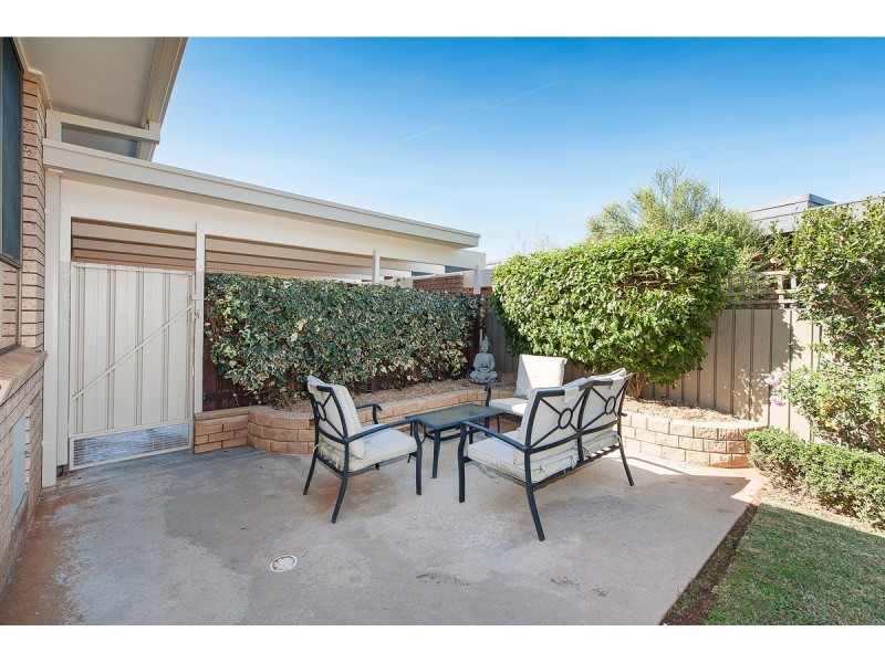 399 Halehaven Crescent, Lavington NSW 2641
