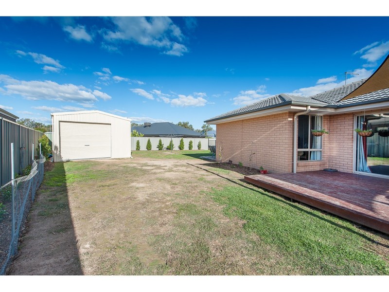 17 Oxford Drive, Thurgoona NSW 2640