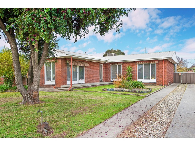 340 Sutherland Street, Lavington NSW 2641