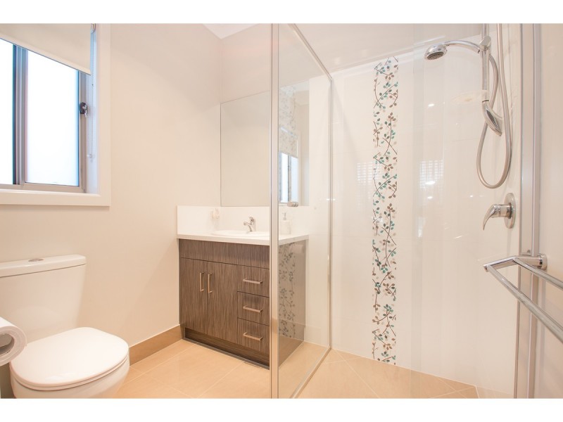 104 Pickworth Street, Thurgoona NSW 2640