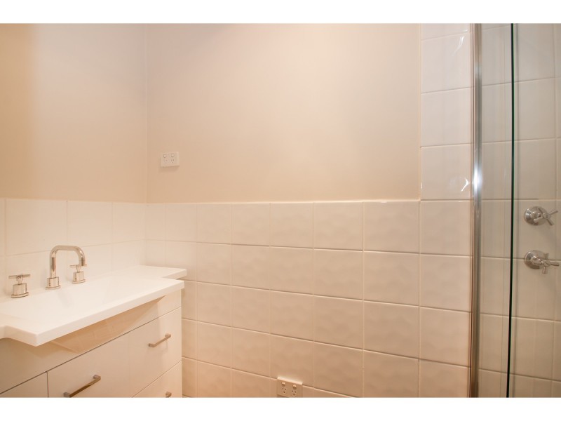 364 Sandrina Drive, Lavington NSW 2641