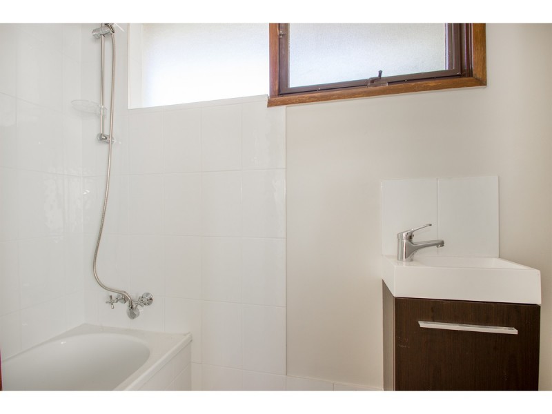 364 Sandrina Drive, Lavington NSW 2641