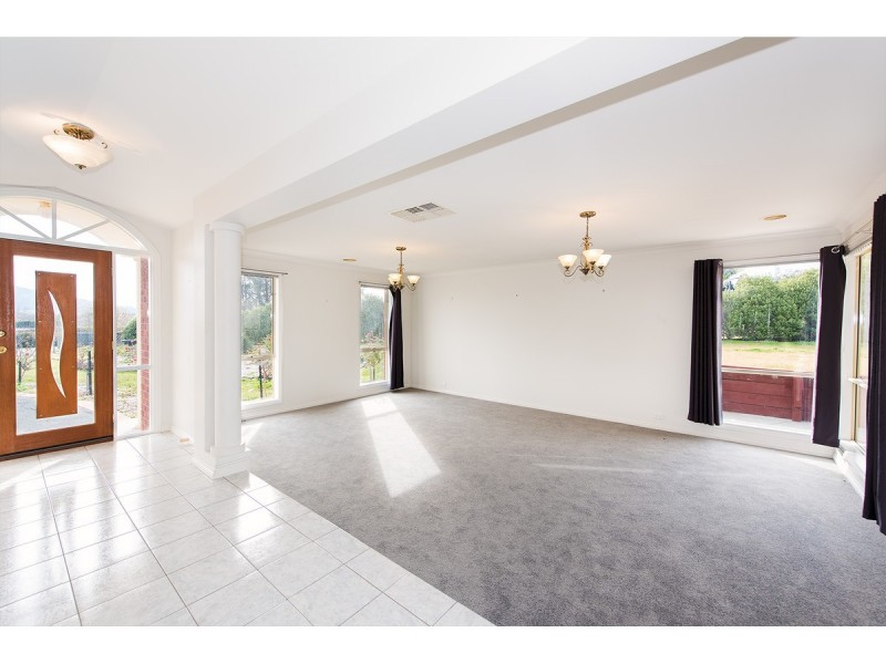 1 Vaughan Road, Thurgoona NSW 2640