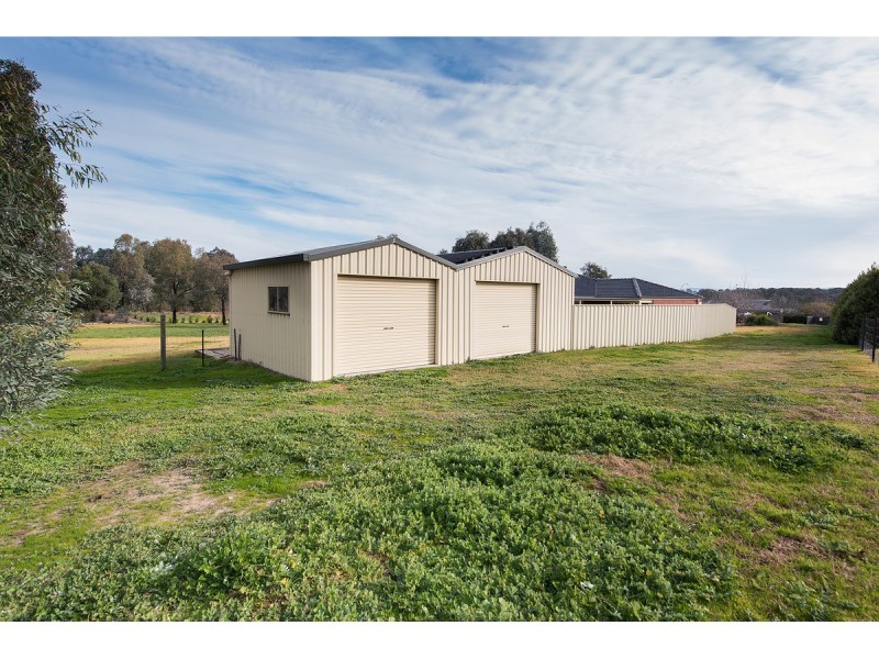 1 Vaughan Road, Thurgoona NSW 2640