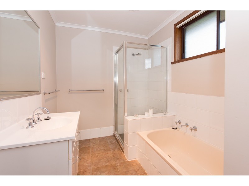 4/7 Burns Court, Wodonga VIC 3690