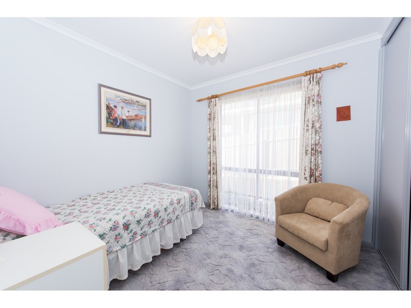 3 Orchard Way, Hamilton Valley NSW 2641