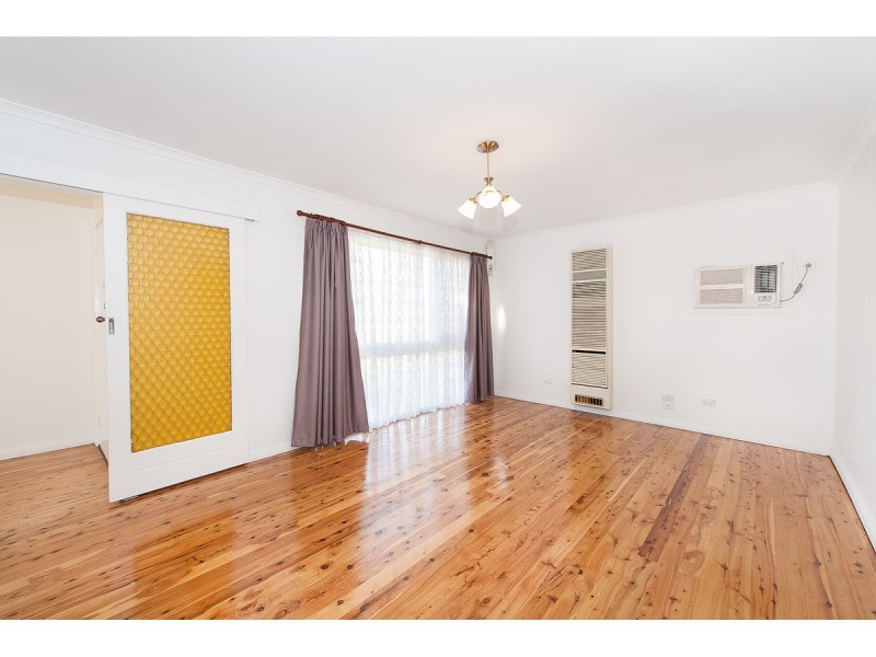 307 Sutherland Street, Lavington NSW 2641