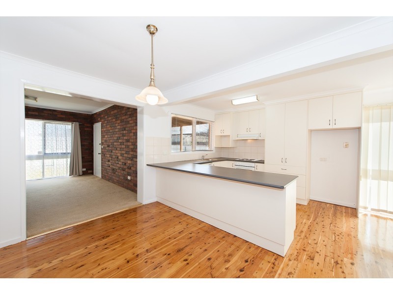 307 Sutherland Street, Lavington NSW 2641