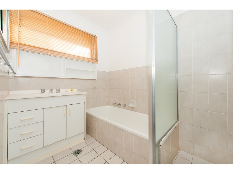 307 Sutherland Street, Lavington NSW 2641