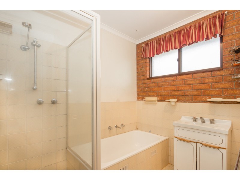 9/595 Webb Street, Lavington NSW 2641