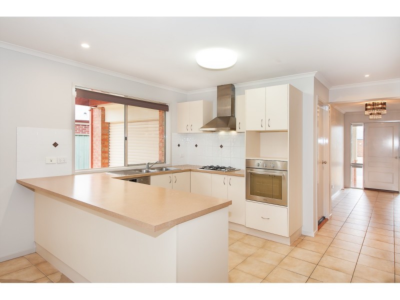 23 Jarrah Court, East Albury NSW 2640