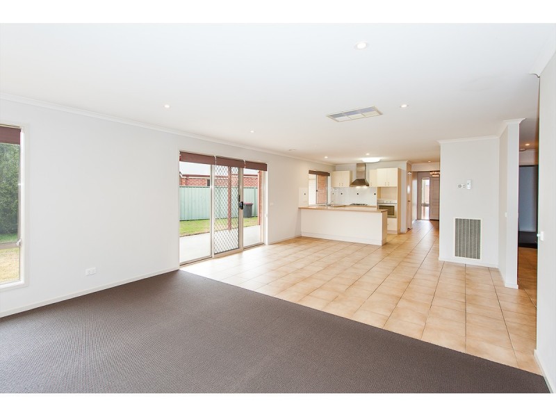 23 Jarrah Court, East Albury NSW 2640