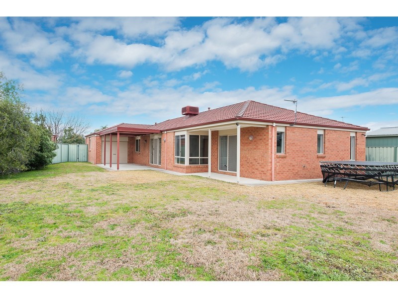 23 Jarrah Court, East Albury NSW 2640