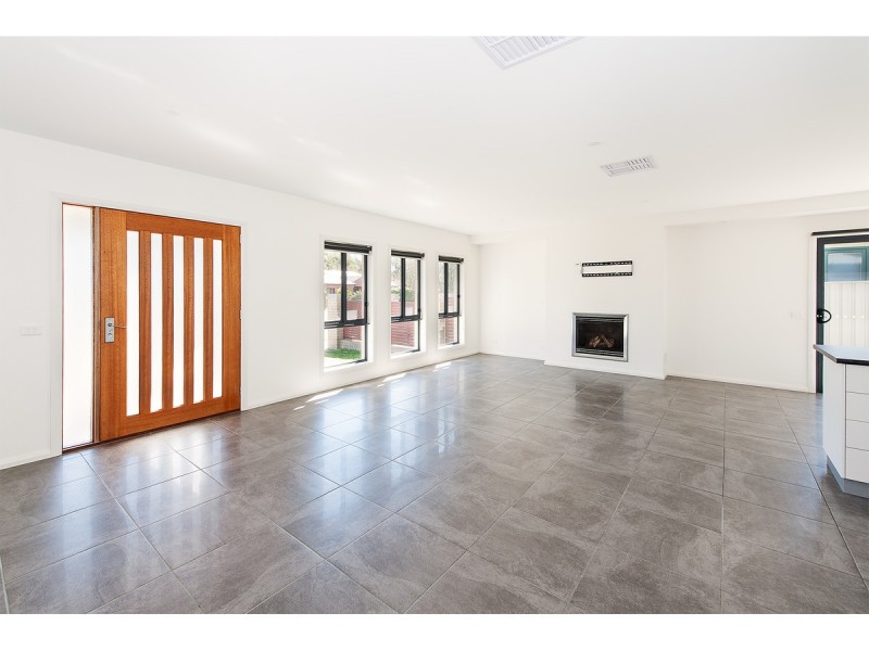 414 Harper Street, Lavington NSW 2641