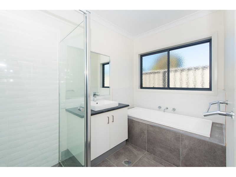 414 Harper Street, Lavington NSW 2641