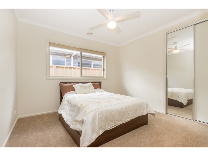 8 Badcoe Avenue, Wodonga VIC 3690