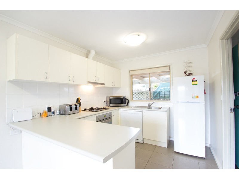 1/11 Mitta Grove, Lavington NSW 2641