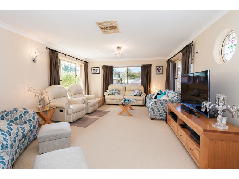 19 Johnston Road, West Albury NSW 2640