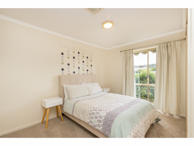 8 Watt Place, Lavington NSW 2641