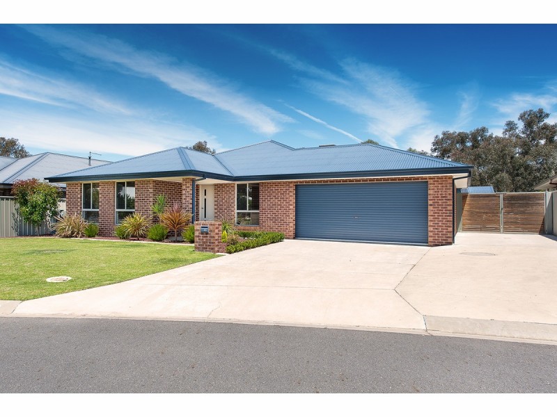 46 Oxford Drive, Thurgoona NSW 2640