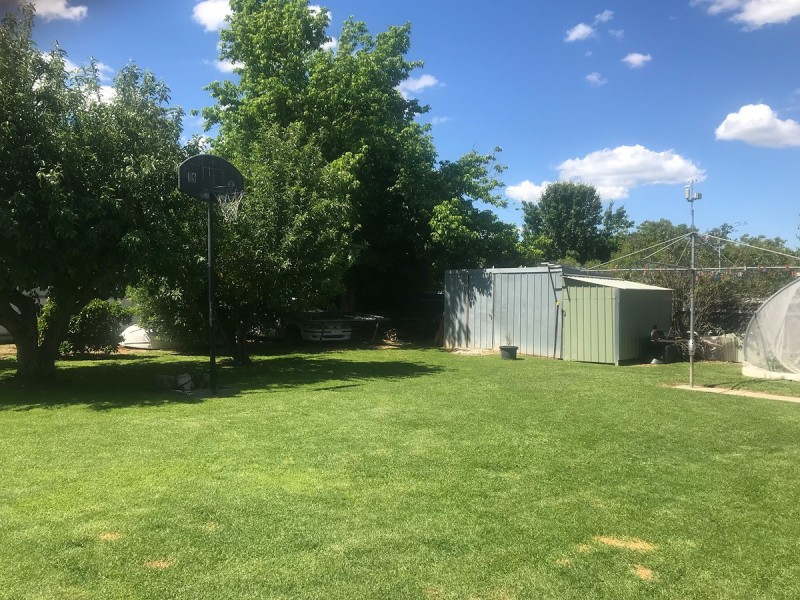 348 Cheyenne Drive, Lavington NSW 2641