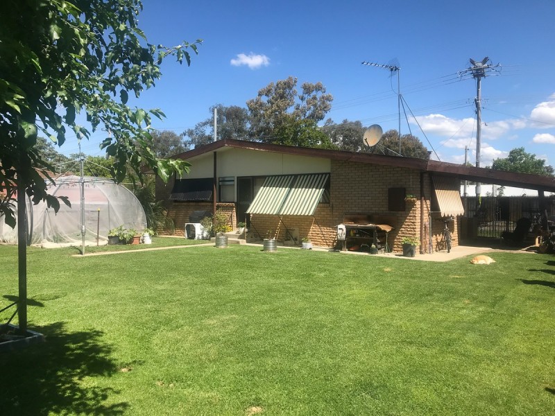 348 Cheyenne Drive, Lavington NSW 2641